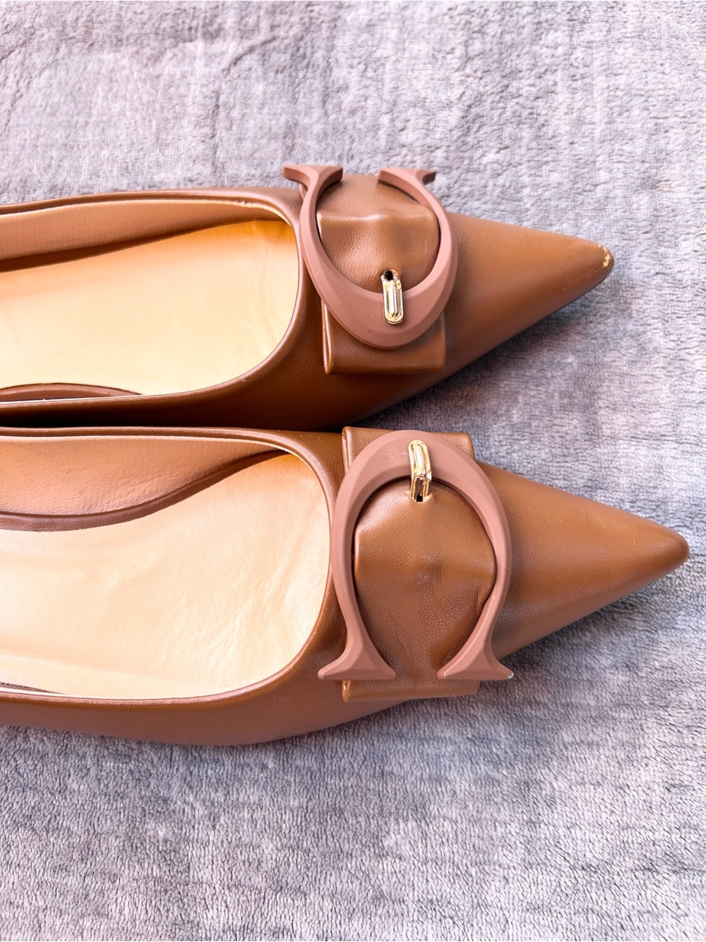 C.Paravano C Buckle Pointed Toe Leather Flats Sz 40 US 9.5 Aida Chic Classic - Picture 4 of 14